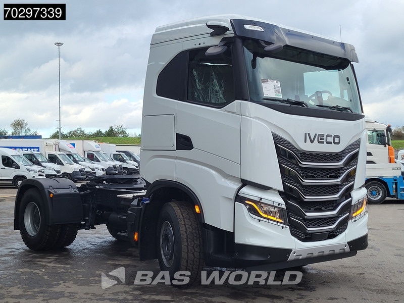 Iveco X-Way 500 4X2 NEW! Retarder Big-Axle Standklima MirrorCam Navi LED ACC Euro 6 - رأس تريلا: صورة 3 Iveco X-Way 500 4X2 NEW! Retarder Big-Axle Standklima MirrorCam Navi LED ACC Euro 6 - رأس تريلا: صورة 3