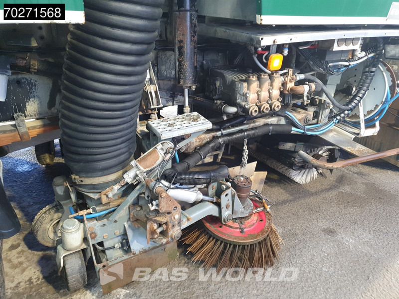 سياره كنس شوارع MAN LE 15.250 4X2 Eurovoirie Sweeper Manual Steelsuspension Euro 3: صورة 13