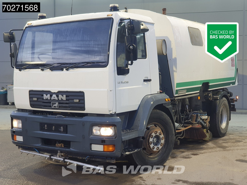 MAN LE 15.250 4X2 Eurovoirie Sweeper Manual Steelsuspension Euro 3 - سياره كنس شوارع: صورة 1 MAN LE 15.250 4X2 Eurovoirie Sweeper Manual Steelsuspension Euro 3 - سياره كنس شوارع: صورة 1
