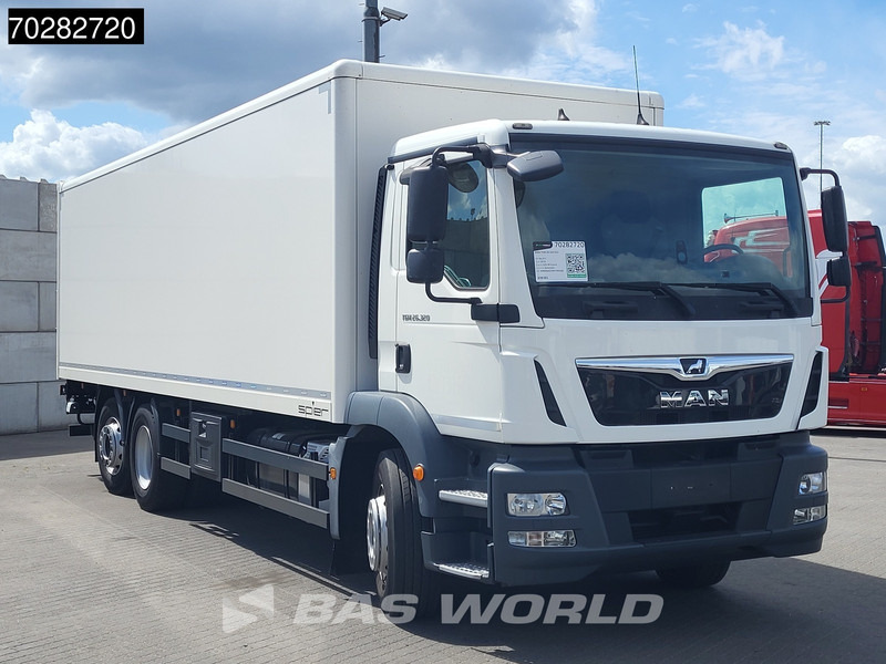 MAN TGM 26.320 6X2 2000kg Ladebordwand Automatic Lift+steering axle Navi Euro 6 - شاحنة صندوقية: صورة 3 MAN TGM 26.320 6X2 2000kg Ladebordwand Automatic Lift+steering axle Navi Euro 6 - شاحنة صندوقية: صورة 3