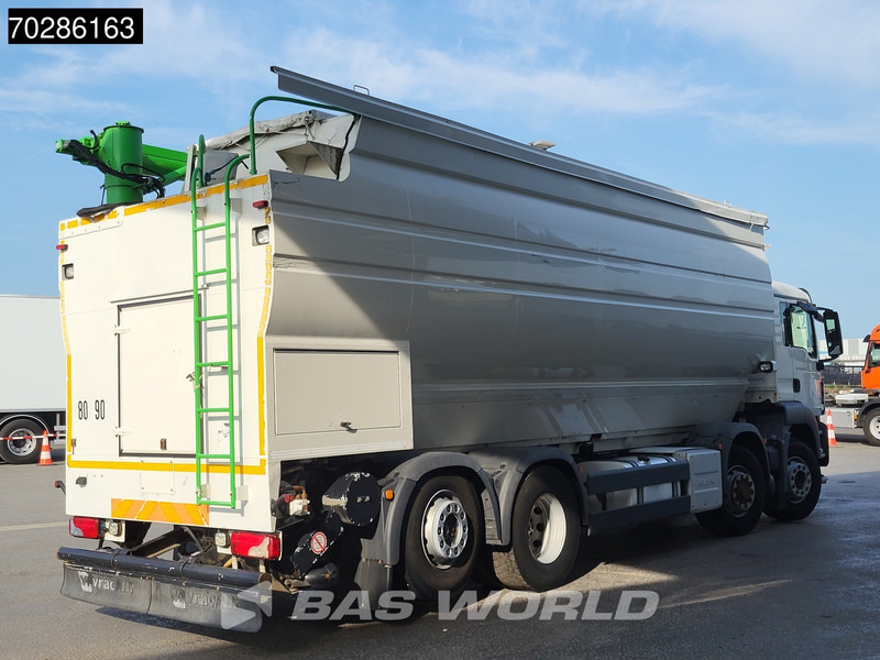 MAN TGS 35.440 8X4 Hydrodrive 6 Compartments Lift+Steering Axle Euro 6 - شاحنة صهريج: صورة 5 MAN TGS 35.440 8X4 Hydrodrive 6 Compartments Lift+Steering Axle Euro 6 - شاحنة صهريج: صورة 5