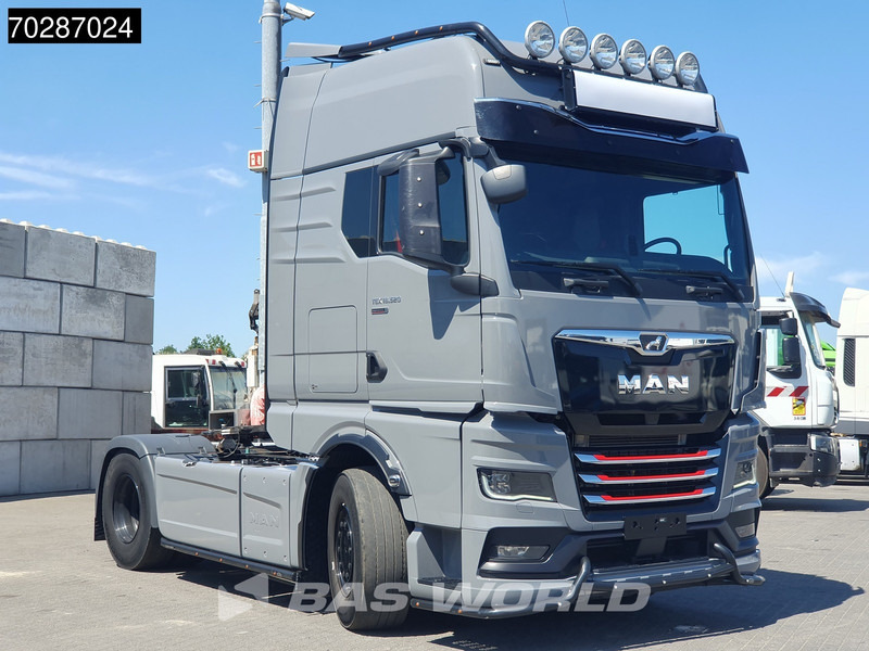 MAN TGX 18.520 4X2 Individual Lion S! GX Retarder Full-Air 2x Tanks Navi LED ACC Euro 6 - مقطورة السحب: صورة 3 MAN TGX 18.520 4X2 Individual Lion S! GX Retarder Full-Air 2x Tanks Navi LED ACC Euro 6 - مقطورة السحب: صورة 3