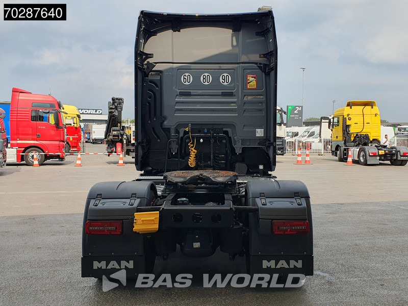 MAN TGX 18.520 4X2 Individual Lion S! GX Retarder Full-Air 2x Tanks Navi LED ACC Euro 6 - مقطورة السحب: صورة 3 MAN TGX 18.520 4X2 Individual Lion S! GX Retarder Full-Air 2x Tanks Navi LED ACC Euro 6 - مقطورة السحب: صورة 3