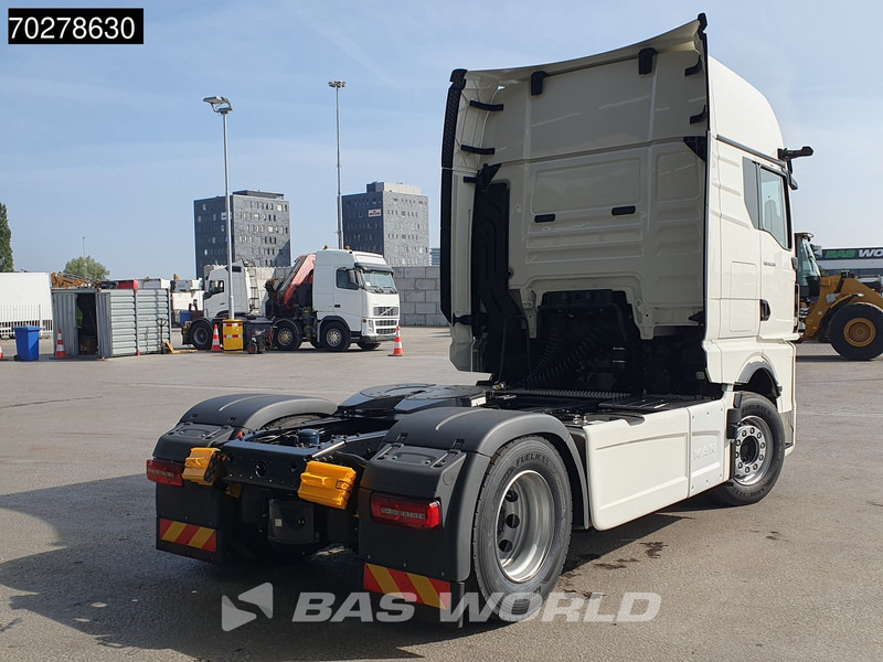 MAN TGX 18.520 4X2 NEW! GX Retarder 2x Tanks Standklima MirrorCam Navi LED - مقطورة السحب: صورة 5 MAN TGX 18.520 4X2 NEW! GX Retarder 2x Tanks Standklima MirrorCam Navi LED - مقطورة السحب: صورة 5