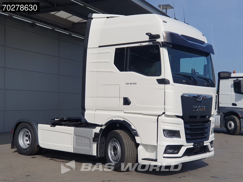 MAN TGX 18.520 4X2 NEW! GX Retarder 2x Tanks Standklima MirrorCam Navi LED - مقطورة السحب: صورة 3 MAN TGX 18.520 4X2 NEW! GX Retarder 2x Tanks Standklima MirrorCam Navi LED - مقطورة السحب: صورة 3