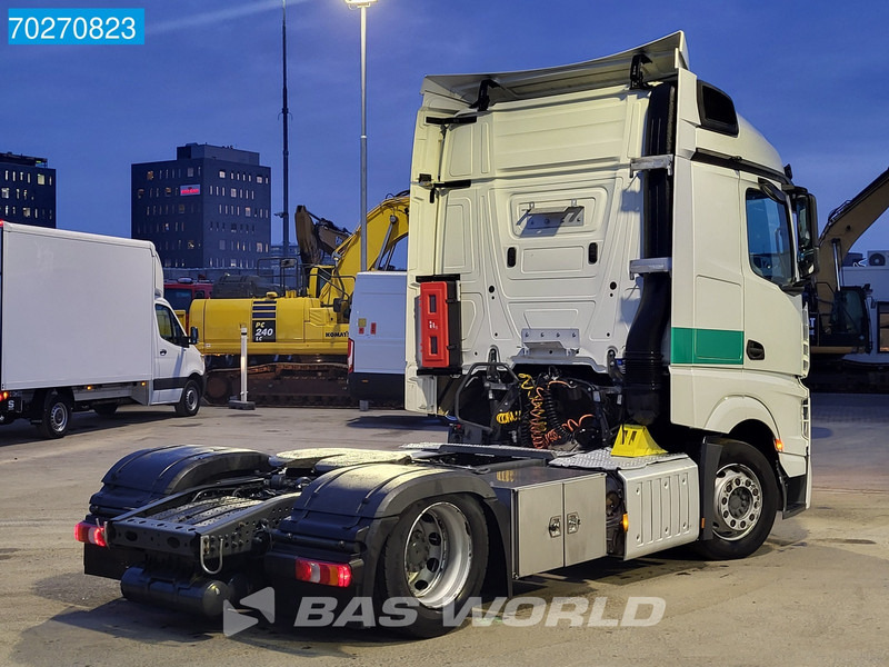 مقطورة السحب Mercedes-Benz Actros 1842 4X2 Mega StreamSpace: صورة 5
