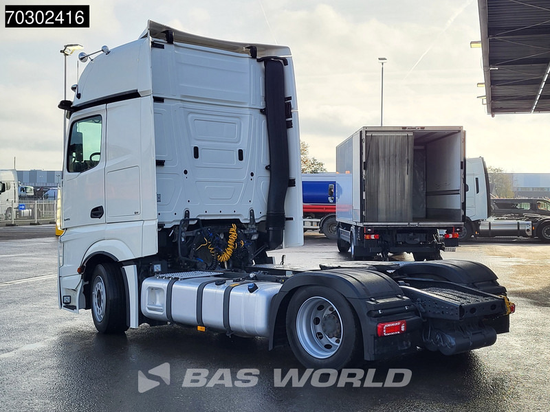 Mercedes-Benz Actros 1845 4X2 GigaSpace Mega Retarder 2x Tanks Standklima Xenon Euro 6 - رأس تريلا: صورة 2 Mercedes-Benz Actros 1845 4X2 GigaSpace Mega Retarder 2x Tanks Standklima Xenon Euro 6 - رأس تريلا: صورة 2