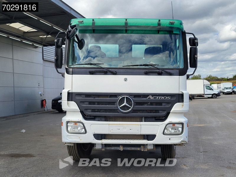 شاحنة خلاطة خرسانة Mercedes-Benz Actros 3236 8X4 9M3 Stetter Mixer Big-Axle 3-Pedals Steelsuspension Euro 3: صورة 7 شاحنة خلاطة خرسانة Mercedes-Benz Actros 3236 8X4 9M3 Stetter Mixer Big-Axle 3-Pedals Steelsuspension Euro 3: صورة 7