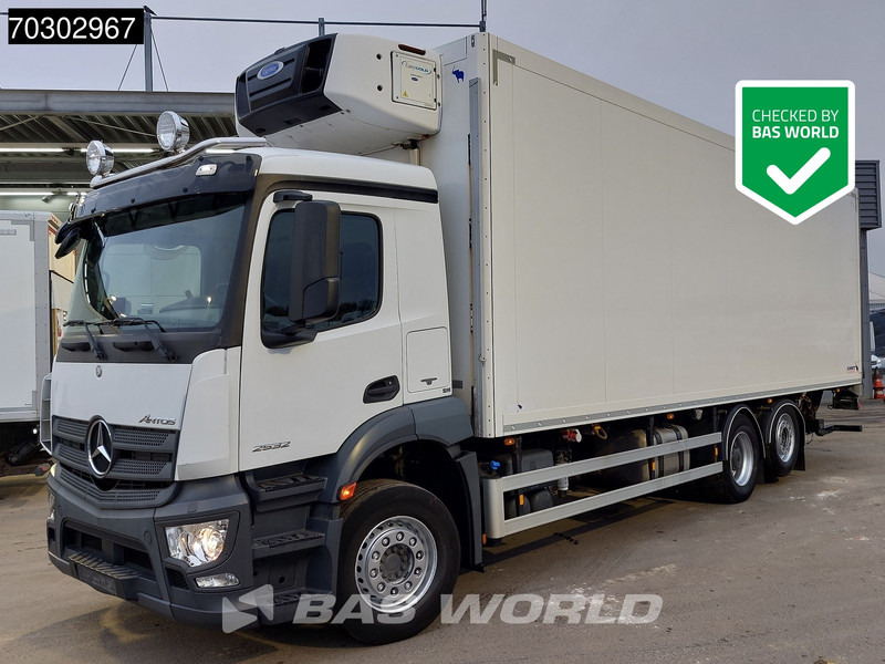 Mercedes-Benz Antos 2532 Antos 6X2 Carrier Supra 850 Nordic Automatic Euro 6 - شاحنة ذات مبرد: صورة 1 Mercedes-Benz Antos 2532 Antos 6X2 Carrier Supra 850 Nordic Automatic Euro 6 - شاحنة ذات مبرد: صورة 1