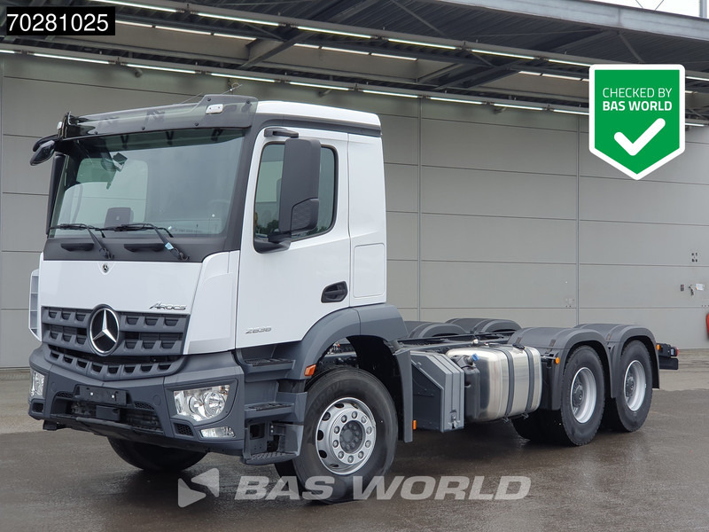 Mercedes-Benz Arocs 2636 6X4 NEW chassis Flywheel PTO Big-Axle Automatic Steelsuspension Euro 6 - شاحنة بهيكل معدني للمقصورة: صورة 1 Mercedes-Benz Arocs 2636 6X4 NEW chassis Flywheel PTO Big-Axle Automatic Steelsuspension Euro 6 - شاحنة بهيكل معدني للمقصورة: صورة 1