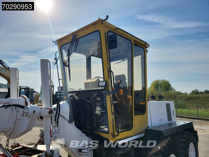 O & K F106 ENGINE PROBLEMS - NOT DRIVABLE - ماكينة تسوية: صورة 5 O & K F106 ENGINE PROBLEMS - NOT DRIVABLE - ماكينة تسوية: صورة 5