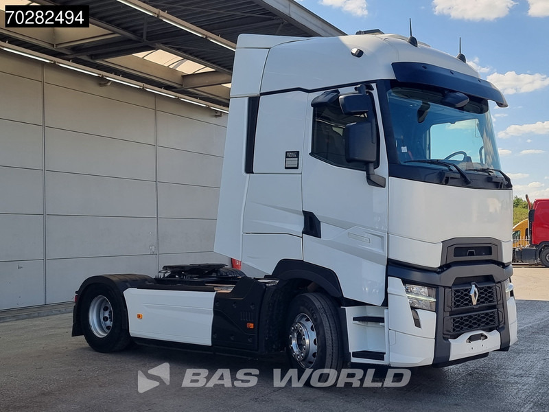 Renault T 440 T 4X2 80% Tyres! HSC 2x Tanks Standklima - مقطورة السحب: صورة 3 Renault T 440 T 4X2 80% Tyres! HSC 2x Tanks Standklima - مقطورة السحب: صورة 3