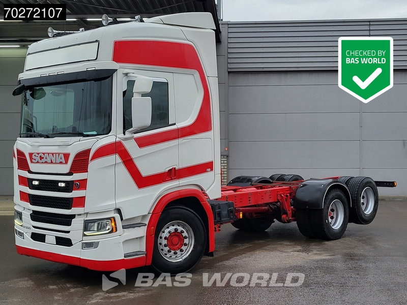 Scania R500 6X2 Chassis Retarder ACC Navi Liftachse Automatic Euro 6 - شاحنة بهيكل معدني للمقصورة: صورة 1 Scania R500 6X2 Chassis Retarder ACC Navi Liftachse Automatic Euro 6 - شاحنة بهيكل معدني للمقصورة: صورة 1