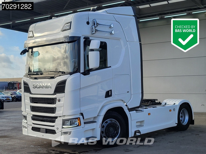 Scania R520 4X2 Low Mileage! Retarder Leder ACC Navi LED Euro 6 - رأس تريلا: صورة 1 Scania R520 4X2 Low Mileage! Retarder Leder ACC Navi LED Euro 6 - رأس تريلا: صورة 1