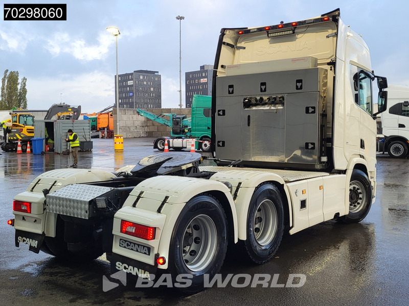 Scania R650 R 6X4 Full-Air! Retarder ACC Hydraulik Leder Navi Euro 6 - رأس تريلا: صورة 5 Scania R650 R 6X4 Full-Air! Retarder ACC Hydraulik Leder Navi Euro 6 - رأس تريلا: صورة 5