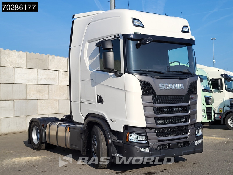 Scania S500 S 4X2 NEW! Retarder 2x Tanks Standklima ACC - مقطورة السحب: صورة 3 Scania S500 S 4X2 NEW! Retarder 2x Tanks Standklima ACC - مقطورة السحب: صورة 3