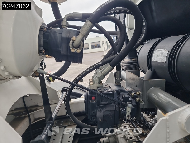 شاحنة خلاطة خرسانة للبيع Sitrak G5 350 8X4 8m3 Liebherr mixer Manual Steel Suspension: صورة 10 شاحنة خلاطة خرسانة للبيع Sitrak G5 350 8X4 8m3 Liebherr mixer Manual Steel Suspension: صورة 10