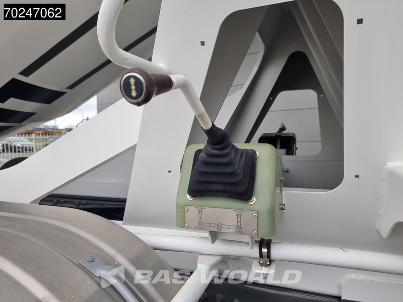 شاحنة خلاطة خرسانة للبيع Sitrak G5 350 8X4 8m3 Liebherr mixer Manual Steel Suspension: صورة 11 شاحنة خلاطة خرسانة للبيع Sitrak G5 350 8X4 8m3 Liebherr mixer Manual Steel Suspension: صورة 11