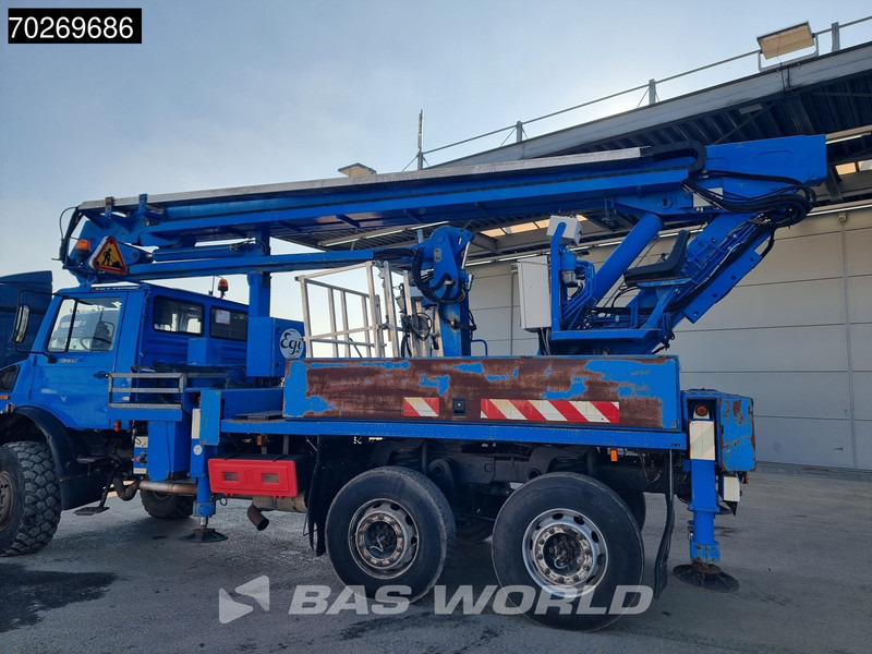 Unimog U2450L 6X6 Unimog Engin EGI TP 226 hubarbeitsbühne Manual Euro 2 - شاحنة كرين: صورة 3 Unimog U2450L 6X6 Unimog Engin EGI TP 226 hubarbeitsbühne Manual Euro 2 - شاحنة كرين: صورة 3