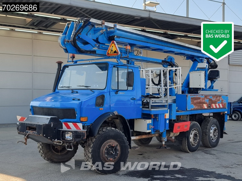 Unimog U2450L 6X6 Unimog Engin EGI TP 226 hubarbeitsbühne Manual Euro 2 - شاحنة كرين: صورة 1 Unimog U2450L 6X6 Unimog Engin EGI TP 226 hubarbeitsbühne Manual Euro 2 - شاحنة كرين: صورة 1