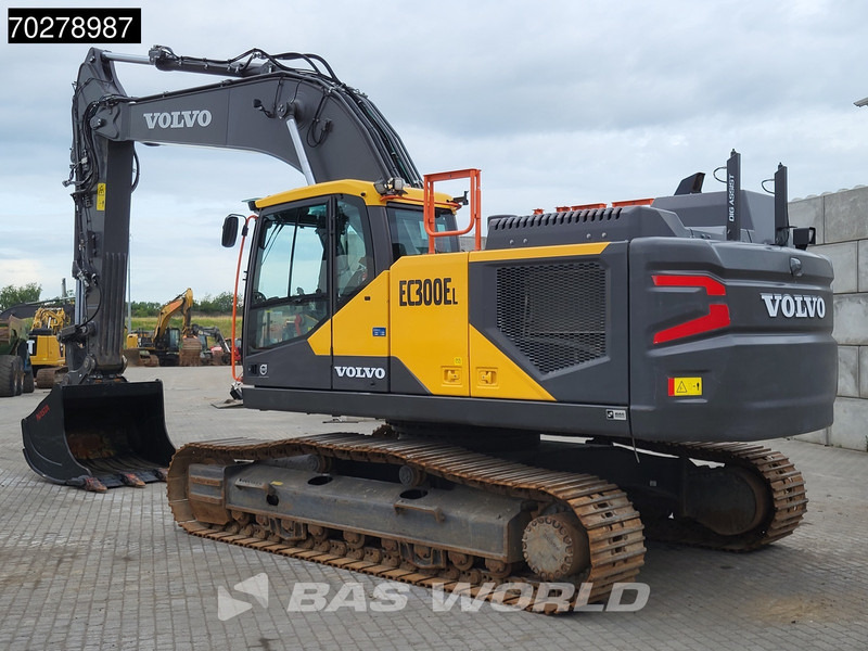 Volvo EC300 E L - حفار زاحف: صورة 2 Volvo EC300 E L - حفار زاحف: صورة 2