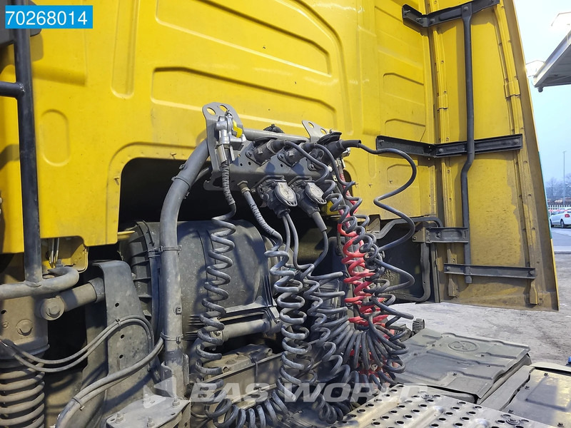 Volvo FH 420 4X2 NL-Truck 2x Tanks VEB+ Globetrotter - مقطورة السحب: صورة 5 Volvo FH 420 4X2 NL-Truck 2x Tanks VEB+ Globetrotter - مقطورة السحب: صورة 5