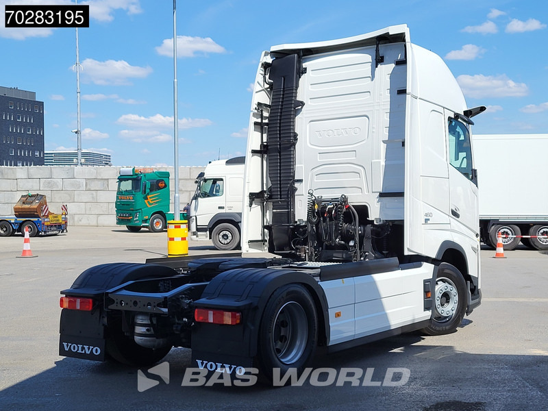 Volvo FH 460 4X2 2024! XL TC VEB+ 2x Tanks I-ParkCool - مقطورة السحب: صورة 5 Volvo FH 460 4X2 2024! XL TC VEB+ 2x Tanks I-ParkCool - مقطورة السحب: صورة 5