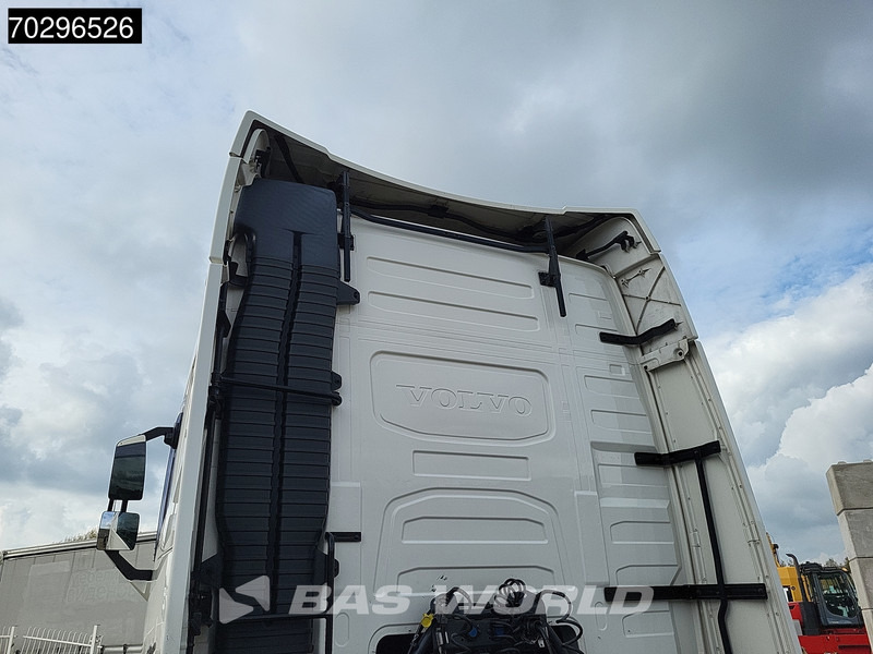 Volvo FH 460 FH 4X2 NL-Truck APK VEB+ VDS 2x Tanks Xenon ACC Euro 6 - رأس تريلا: صورة 5 Volvo FH 460 FH 4X2 NL-Truck APK VEB+ VDS 2x Tanks Xenon ACC Euro 6 - رأس تريلا: صورة 5