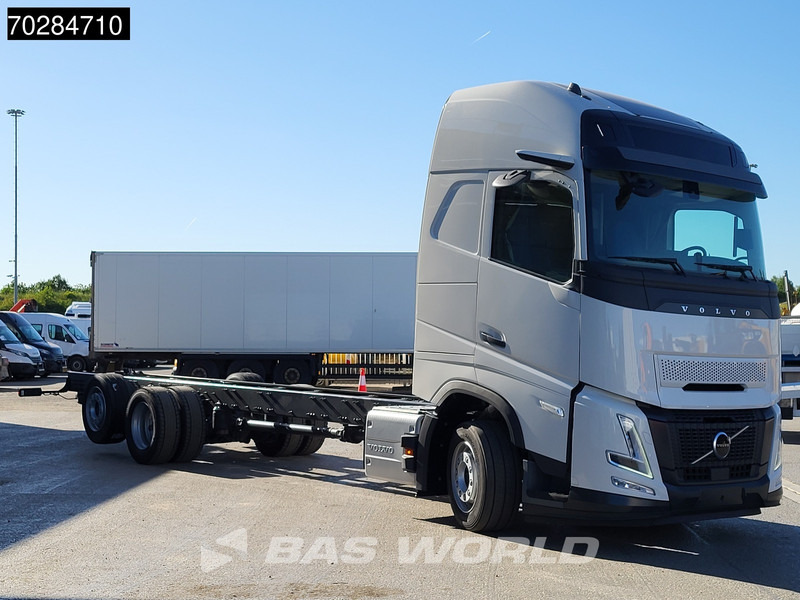 Volvo FH 62 R AERO 6X2 NEW Horsetruck chassis Lift+Lenkachse Dynamic Steering Mirror cam Euro 6 - شاحنة بهيكل معدني للمقصورة: صورة 3 Volvo FH 62 R AERO 6X2 NEW Horsetruck chassis Lift+Lenkachse Dynamic Steering Mirror cam Euro 6 - شاحنة بهيكل معدني للمقصورة: صورة 3