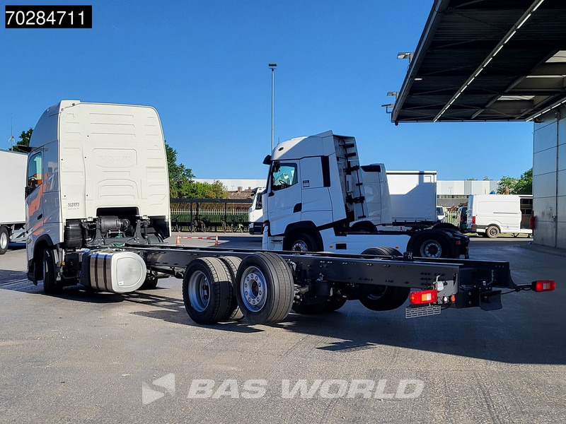Volvo FH 62 R AERO 6X2 NEW Horsetruck chassis Lift+Lenkachse Dynamic Steering Mirror cam Euro 6 - شاحنة بهيكل معدني للمقصورة: صورة 2 Volvo FH 62 R AERO 6X2 NEW Horsetruck chassis Lift+Lenkachse Dynamic Steering Mirror cam Euro 6 - شاحنة بهيكل معدني للمقصورة: صورة 2