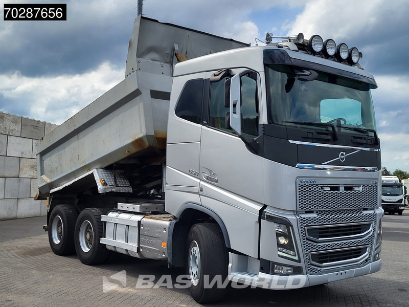 Volvo FH16 650 FH16 6X4 12m3 tipper Big-Axle Automatic Xenon Euro 6 - شاحنة قلاب: صورة 3 Volvo FH16 650 FH16 6X4 12m3 tipper Big-Axle Automatic Xenon Euro 6 - شاحنة قلاب: صورة 3