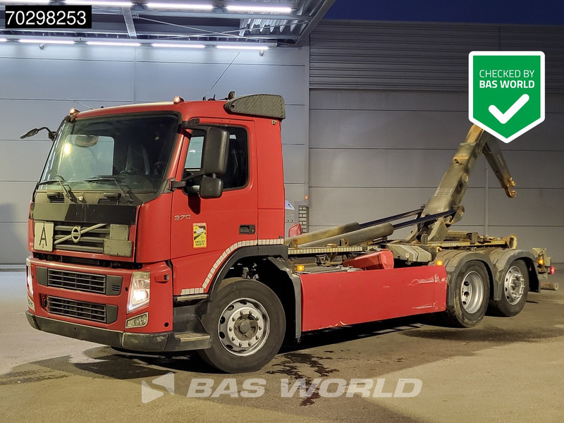 Volvo FM 370 6X2 21t Hooklift Lift Axle Automatic Euro 5 - شاحنة برافعة خطافية: صورة 1 Volvo FM 370 6X2 21t Hooklift Lift Axle Automatic Euro 5 - شاحنة برافعة خطافية: صورة 1