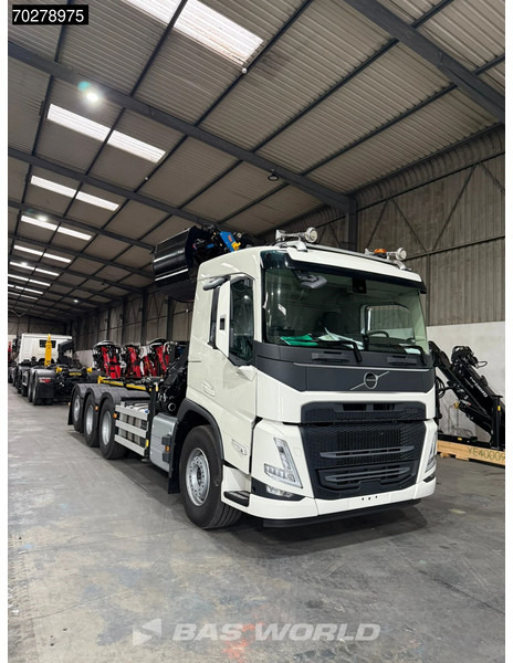 Volvo FM 460 8X4 NEW! Palfinger Q200Z95TR HPLS Crane + HT 24 TEC Hooklift ACC LED - شاحنة برافعة خطافية, شاحنة كرين: صورة 2 Volvo FM 460 8X4 NEW! Palfinger Q200Z95TR HPLS Crane + HT 24 TEC Hooklift ACC LED - شاحنة برافعة خطافية, شاحنة كرين: صورة 2