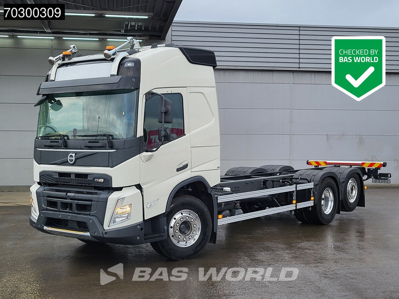 Volvo FMX 540 FMX 6X2 NEW chassis! Lift+steering Axle Engine PTO Full air suspension - شاحنة بهيكل معدني للمقصورة: صورة 1 Volvo FMX 540 FMX 6X2 NEW chassis! Lift+steering Axle Engine PTO Full air suspension - شاحنة بهيكل معدني للمقصورة: صورة 1