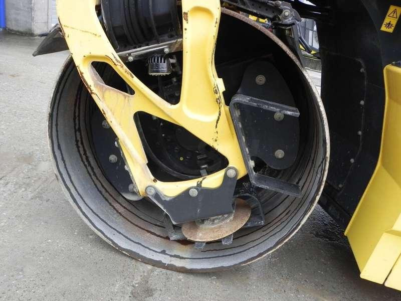 Bomag BW174AP-4 AM II - رَصَّاص الطرق: صورة 5 Bomag BW174AP-4 AM II - رَصَّاص الطرق: صورة 5