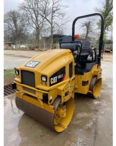 Caterpillar CB2.7 - رَصَّاص الطرق: صورة 2 Caterpillar CB2.7 - رَصَّاص الطرق: صورة 2