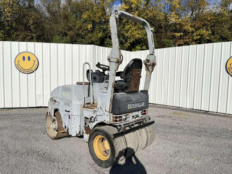 Caterpillar CB225E - رَصَّاص الطرق: صورة 4 Caterpillar CB225E - رَصَّاص الطرق: صورة 4