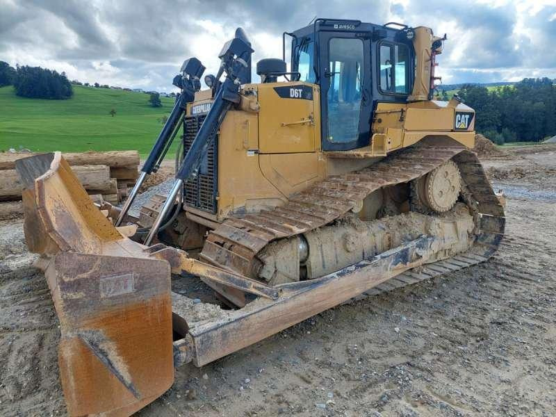 Caterpillar D6T LGP - بلدوزر: صورة 1 Caterpillar D6T LGP - بلدوزر: صورة 1