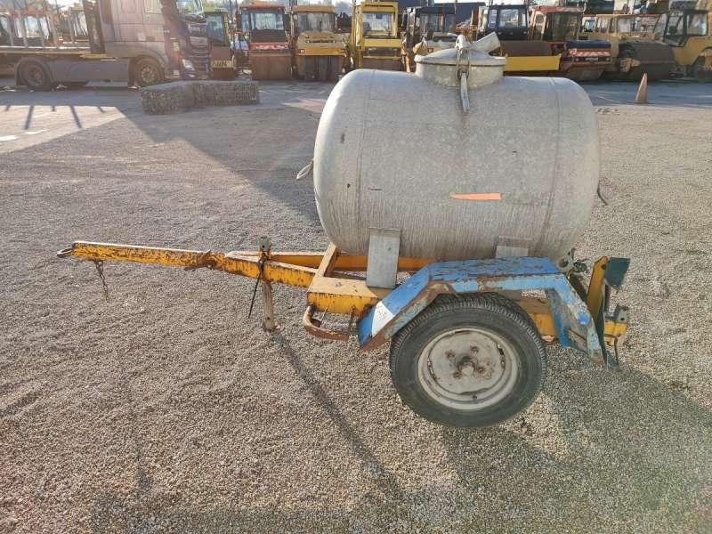 Courant Citerne 500 LITRES A EAU - خزان: صورة 4 Courant Citerne 500 LITRES A EAU - خزان: صورة 4