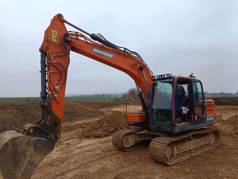 Doosan DX140LC-5 - حفار زاحف: صورة 1 Doosan DX140LC-5 - حفار زاحف: صورة 1