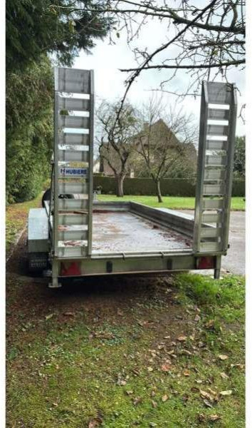 HUBIERE 2 ESSIEUX - مقطورة عربة: صورة 4 HUBIERE 2 ESSIEUX - مقطورة عربة: صورة 4