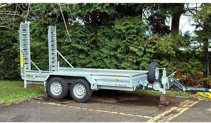 HUBIERE 2 ESSIEUX - مقطورة عربة: صورة 1 HUBIERE 2 ESSIEUX - مقطورة عربة: صورة 1