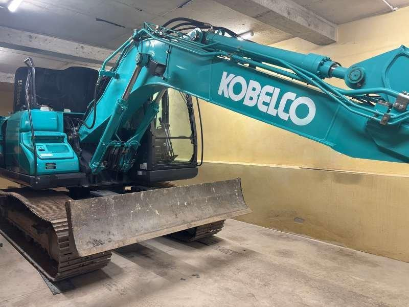 Kobelco SK130LC - حفار زاحف: صورة 1 Kobelco SK130LC - حفار زاحف: صورة 1