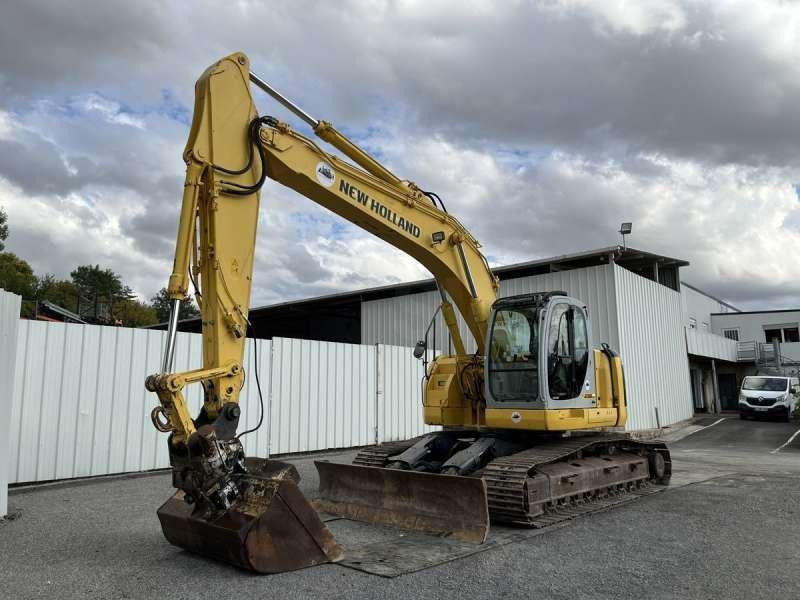 Kobelco SK235SRNLC-1ES - حفار زاحف: صورة 2 Kobelco SK235SRNLC-1ES - حفار زاحف: صورة 2