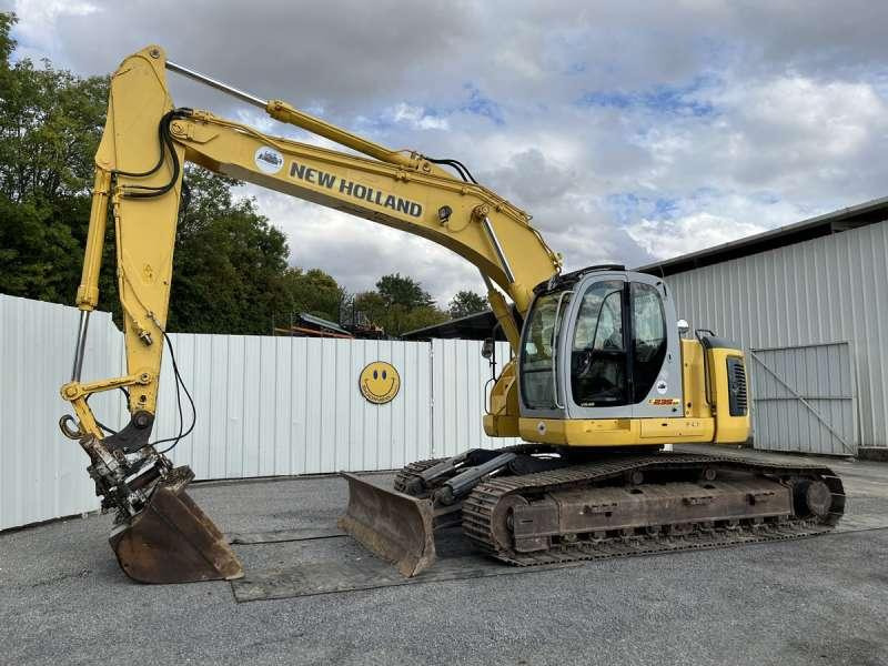 Kobelco SK235SRNLC-1ES - حفار زاحف: صورة 1 Kobelco SK235SRNLC-1ES - حفار زاحف: صورة 1