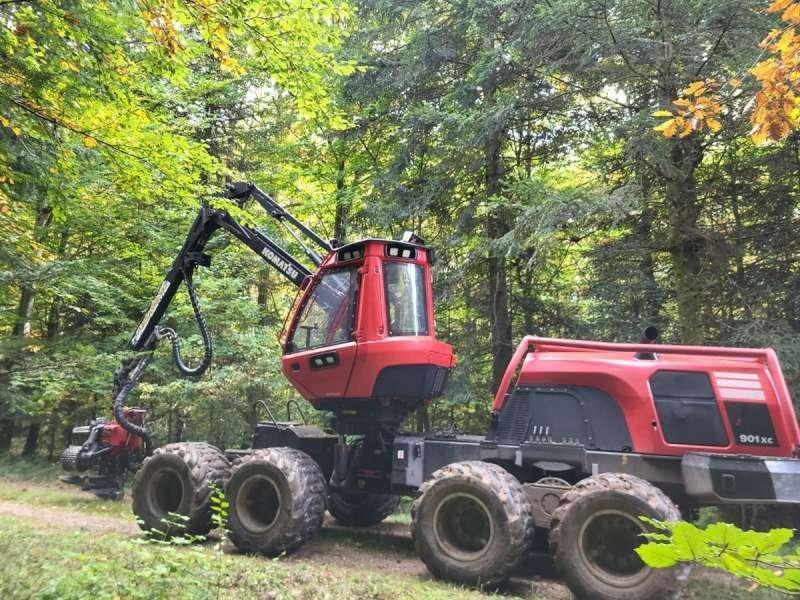 Komatsu 901XC ABATTEUSE - آلة حصاد الأشجار: صورة 1 Komatsu 901XC ABATTEUSE - آلة حصاد الأشجار: صورة 1