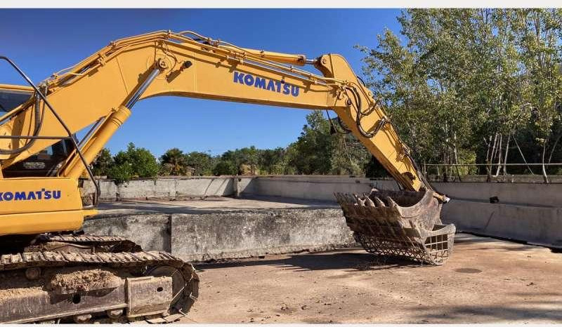 Komatsu PC210LC - حفار زاحف: صورة 2 Komatsu PC210LC - حفار زاحف: صورة 2