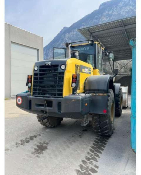 Komatsu WA320-7 - اللودر بعجل: صورة 3 Komatsu WA320-7 - اللودر بعجل: صورة 3