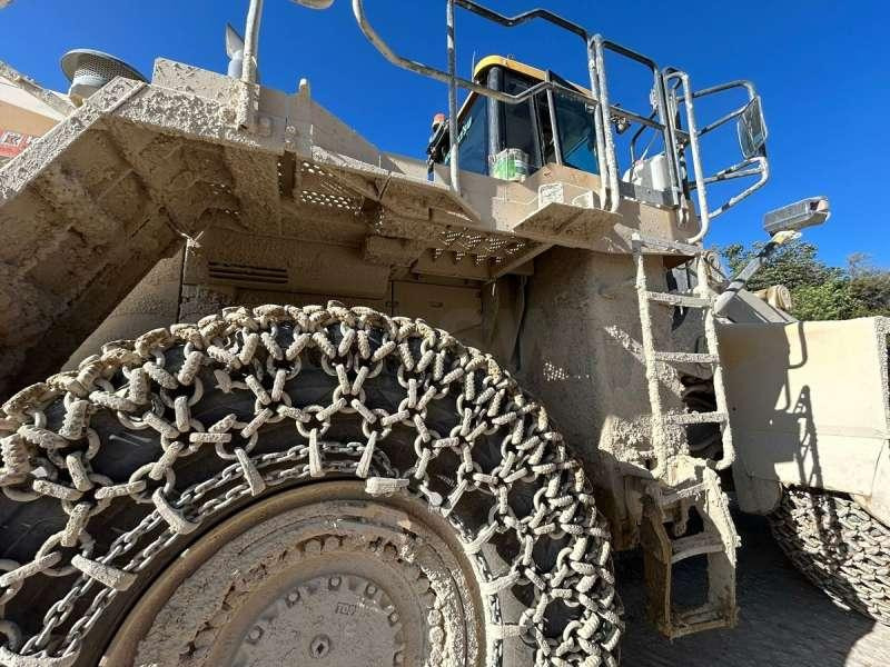 اللودر بعجل Komatsu WA600-8E0: صورة 22