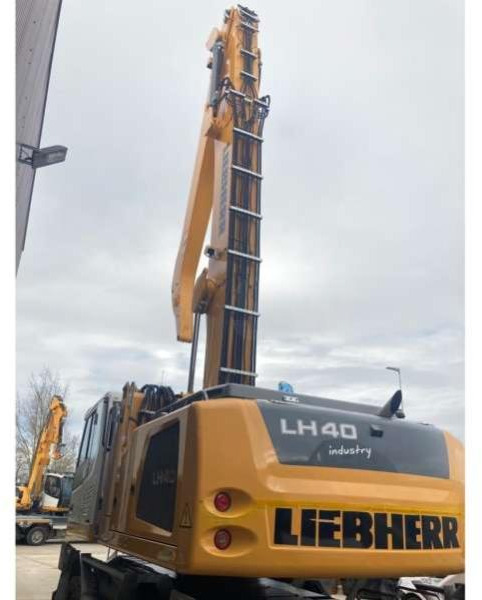 Liebherr LH40 M LITRONIC - آلة التعامل مع النفايات: صورة 5 Liebherr LH40 M LITRONIC - آلة التعامل مع النفايات: صورة 5